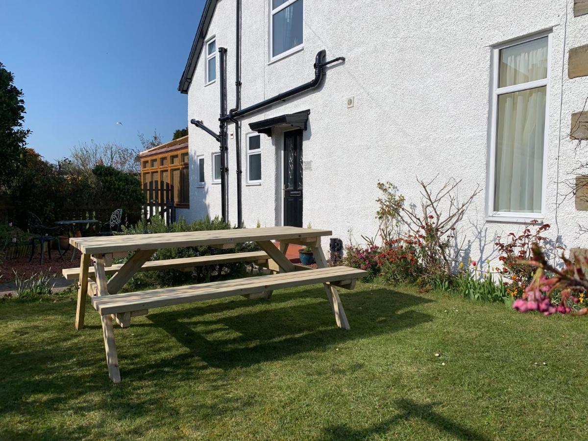 Holly Trees Bed & Breakfast Seahouses Luaran gambar